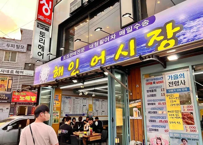 콤마1호 : 아늑한 반지하 아파트